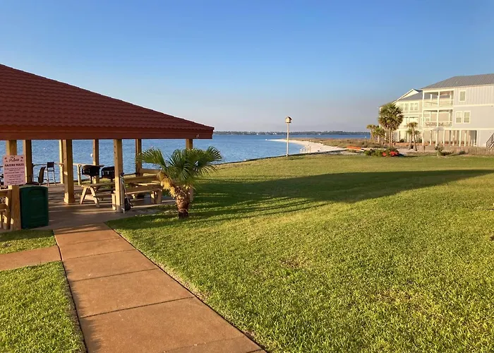 Romantic Condo For 2-Sunset Harbor Palms 1-205, Pool, Fishing Pier
