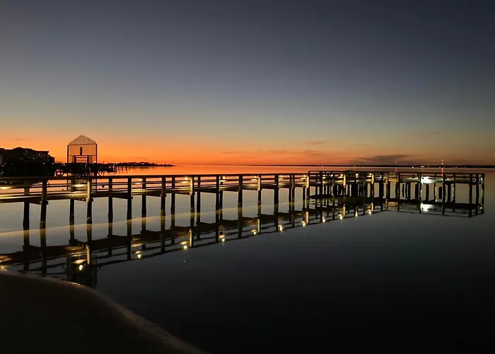 Romantic Condo For 2-Sunset Harbor Palms 1-205, Pool, Fishing Pier